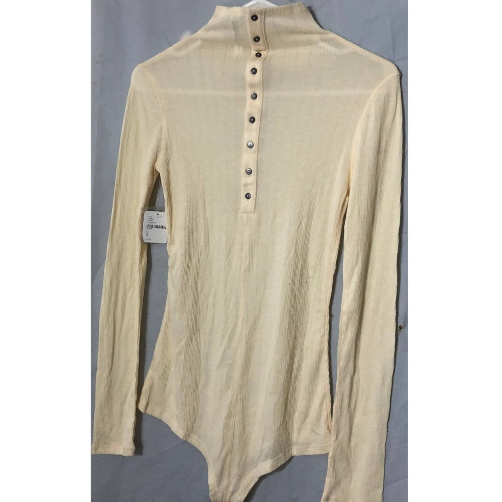 FREE PEOPLE BODYSUIT SIZE SMALL *NWT 58.00*
